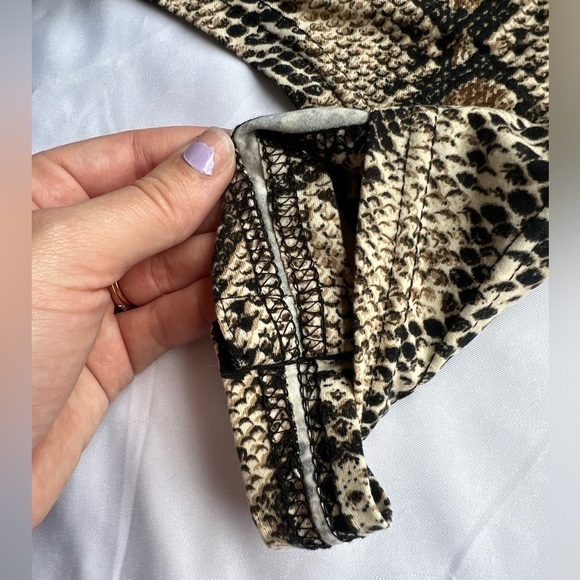 Snakeprint One Shoulder Tank Bodysuit Large - Picture 6 of 10